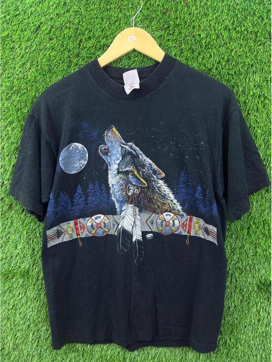 Fruit of the Loom Other - Vintage black wolf graphic T-shirt